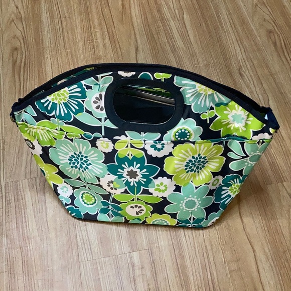 thirty-one Handbags - NWOT Thermal Tote
